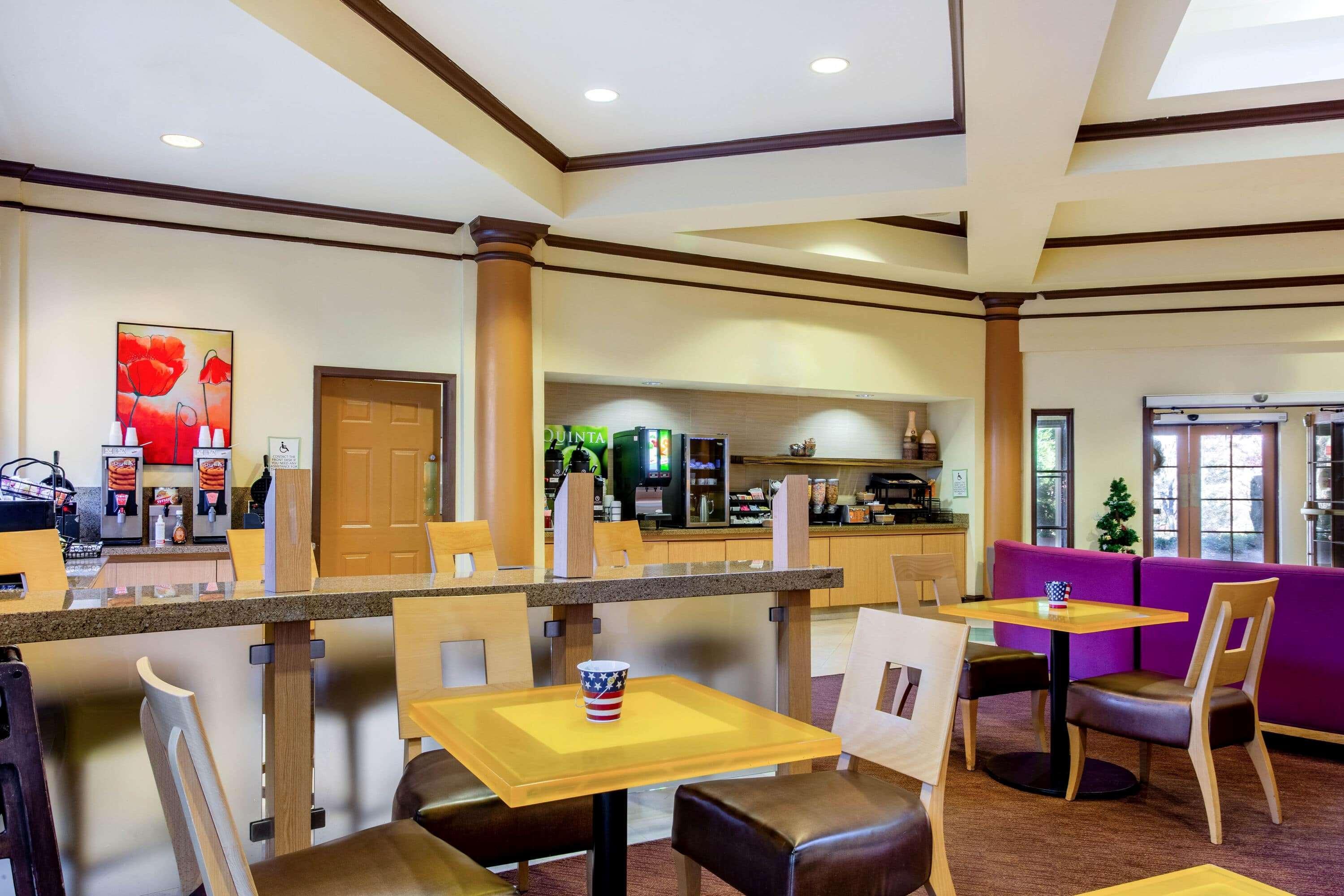 La Quinta By Wyndham Raleigh Crabtree Exterior foto