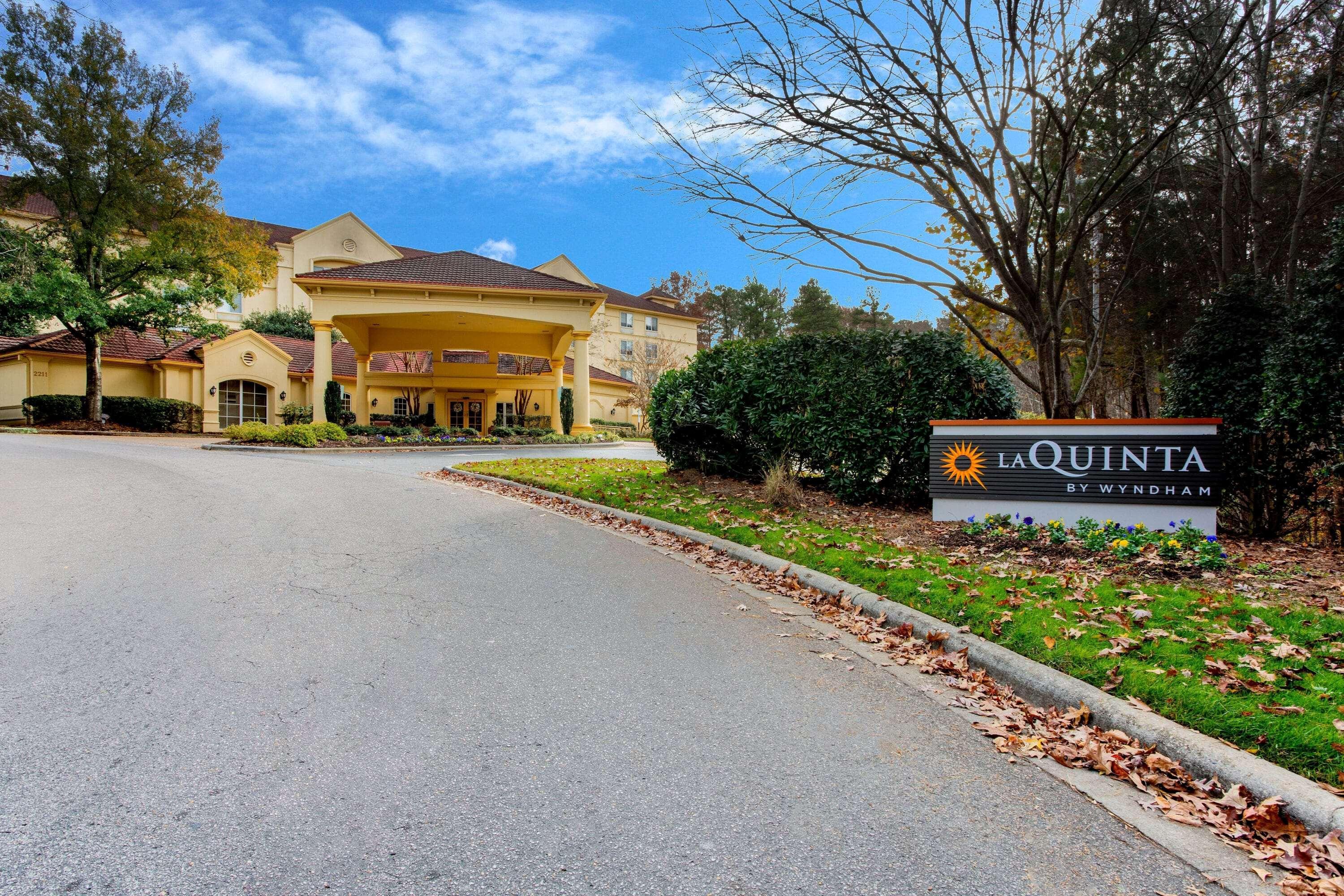La Quinta By Wyndham Raleigh Crabtree Exterior foto