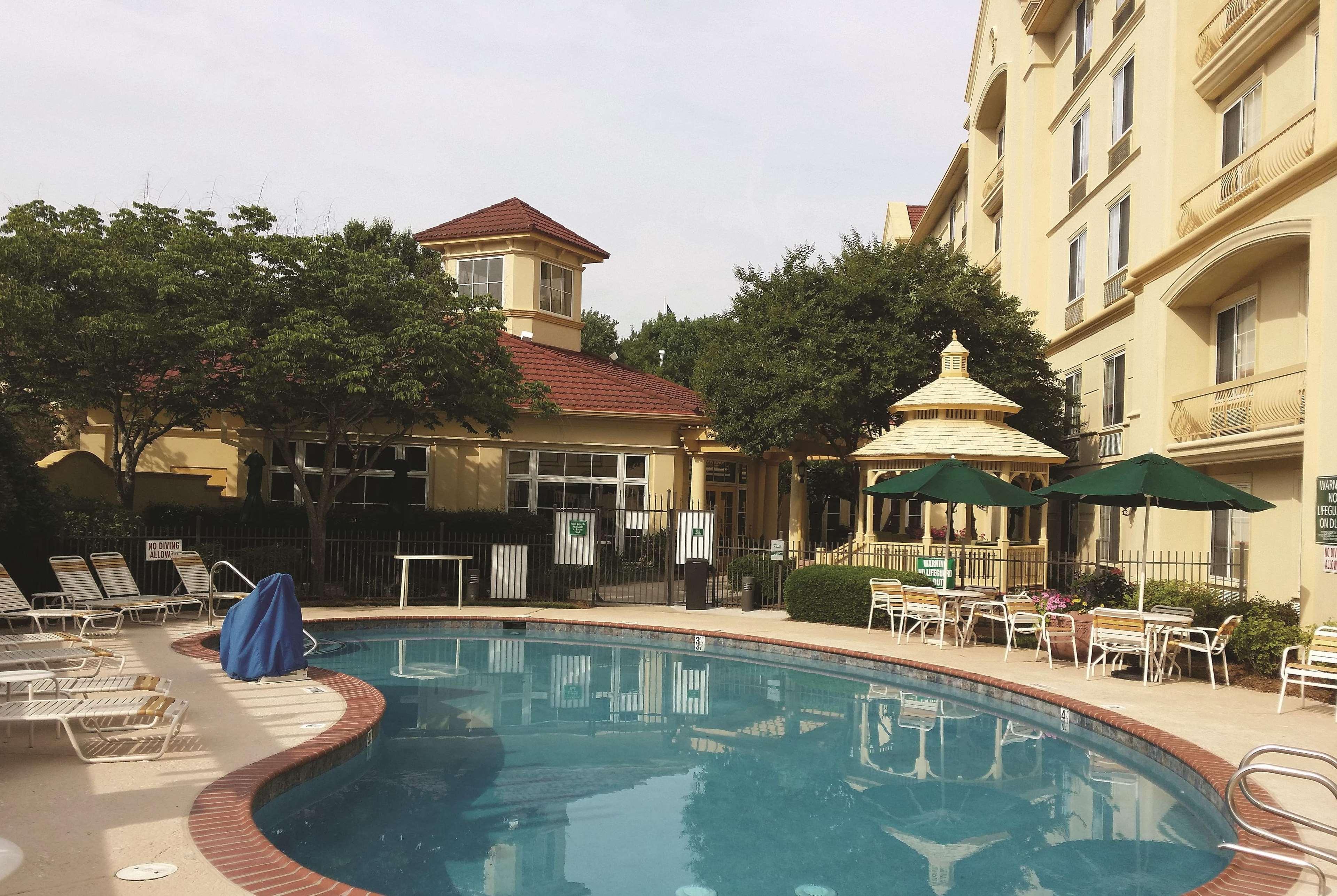 La Quinta By Wyndham Raleigh Crabtree Exterior foto