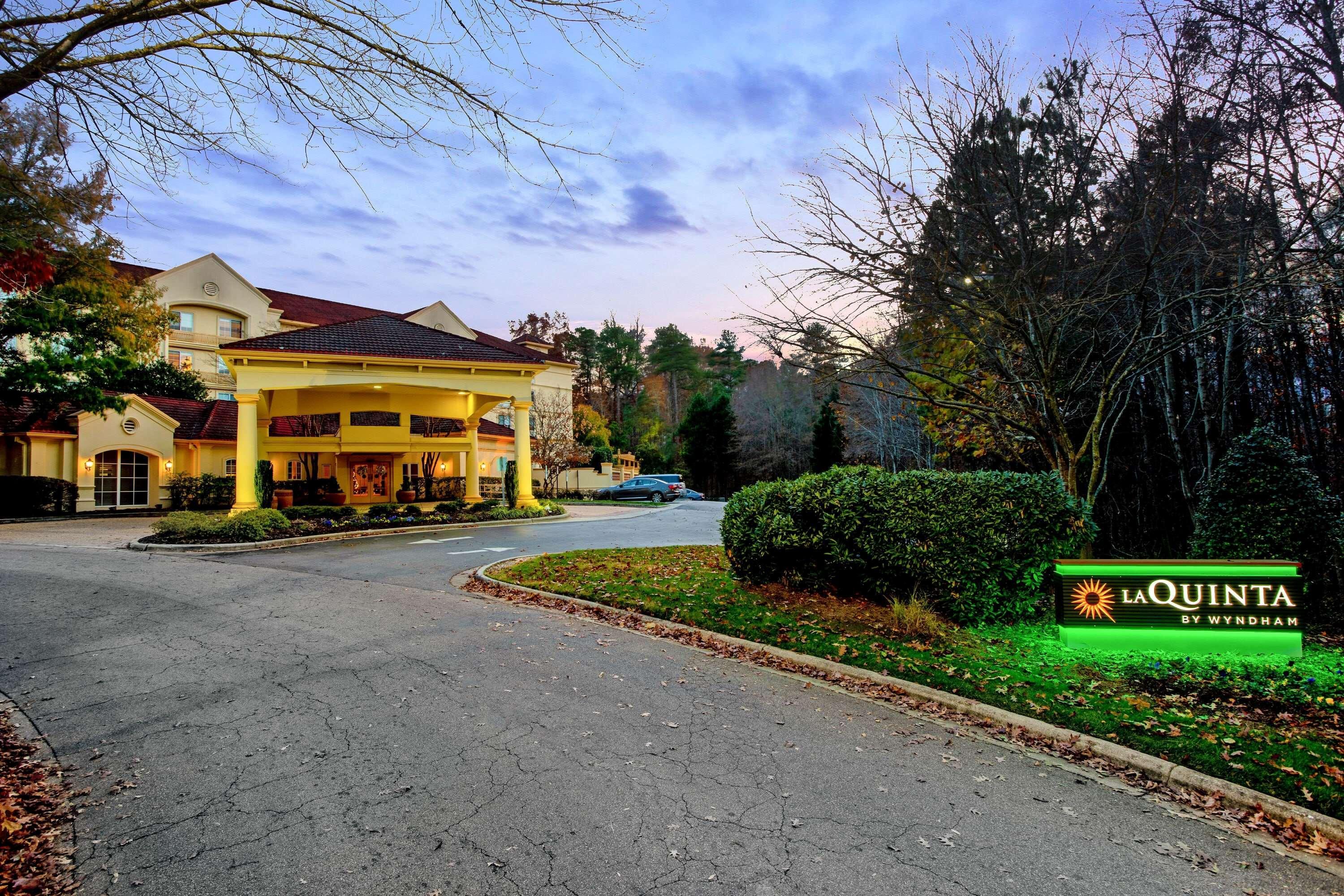 La Quinta By Wyndham Raleigh Crabtree Exterior foto